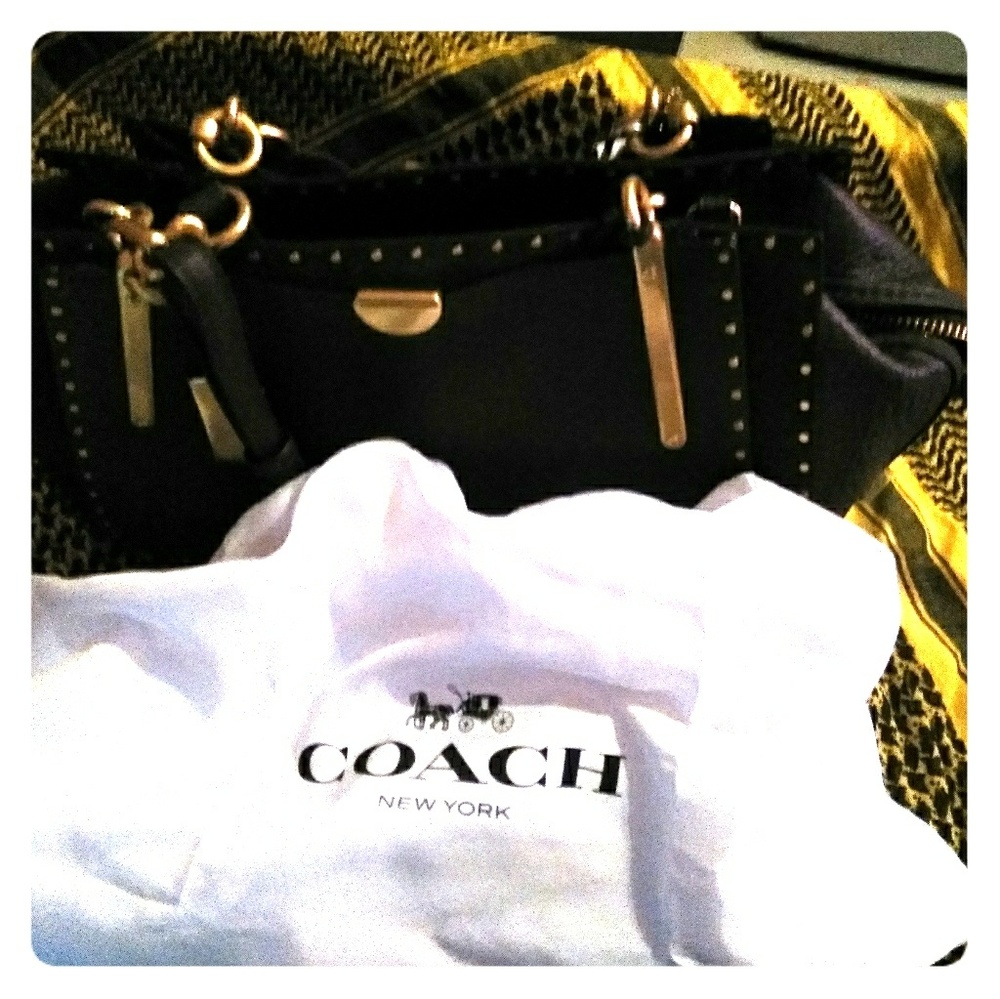 COACH ; DREAMER 36 W/ RIVETS